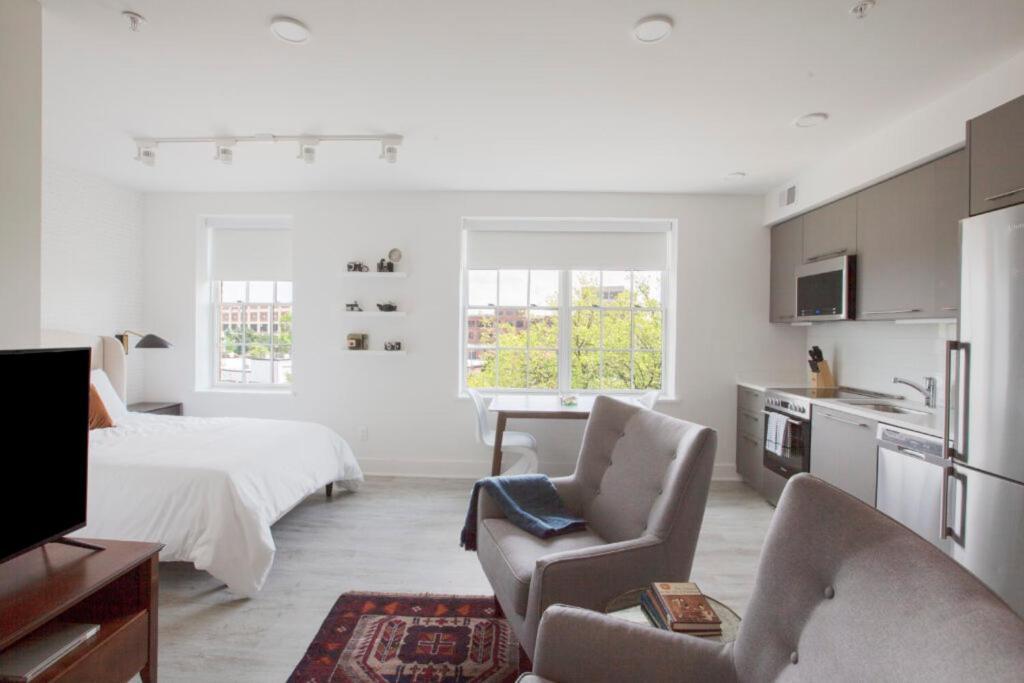 King Studio Apartment - Non-Smoking,1699384339:JPEG