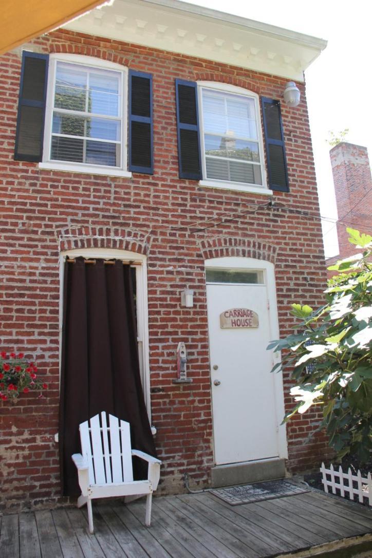 Carriage House,728474179:JPEG