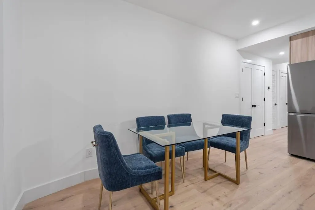 Capitol View 2 Dc Townhouse Condo With Private Backyard And Garage Parking-1
