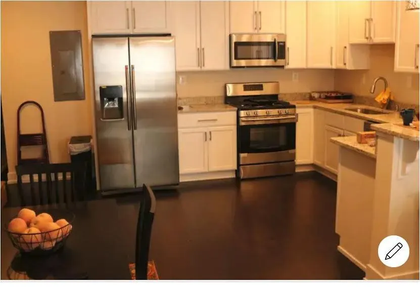 Entire 3 Bedroom Private Luxury Condo-1