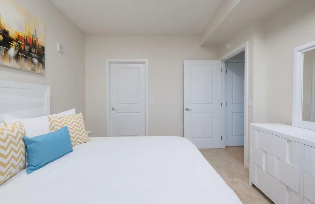 Global Luxury Suites In Downtown Bethesda-1