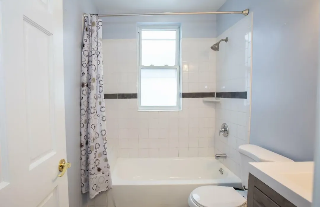 Metro Oasis: Cozy Private Suite Near Petworth Station-1