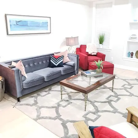 Spacious & Bright Home In Bloomingdale/ Truxton Dc-2