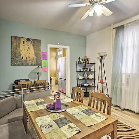 Anacostia 3 Bed Close To National Mall Free Parking-3