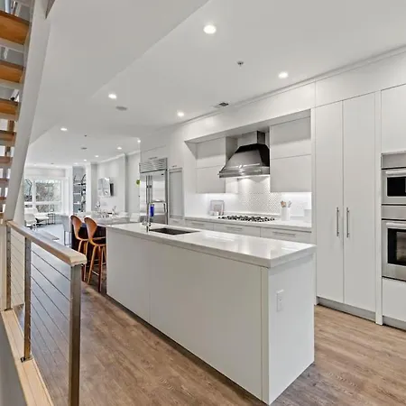Luxury Dc Penthouse W/ Private Rooftop!-3