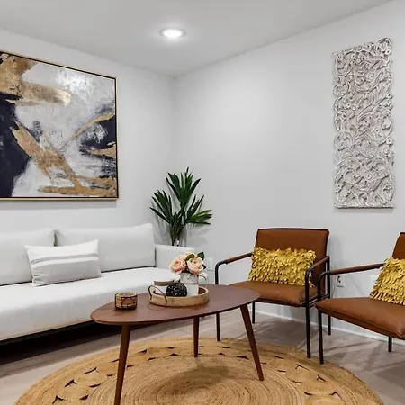 Excellent 2-Br Condo In Hip Area Of Dc-2