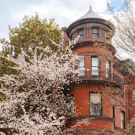 Dupont Circle Embassy Inn By Found-3