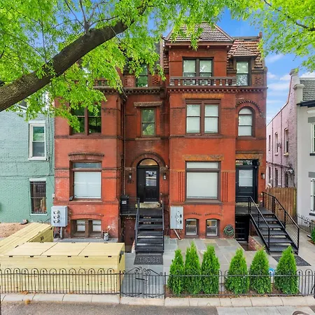 Spacious, Historic Logan Circle Rowhouse-3